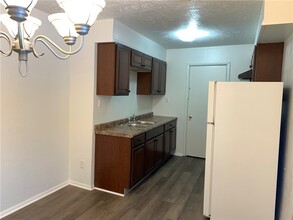 7666 W Ridge Rd in Fairview, PA - Building Photo - Building Photo