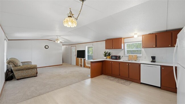 502 Wayside Dr in Wimberley, TX - Building Photo - Building Photo