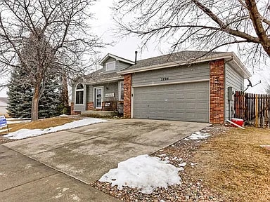 property at 5724 Derry Dr