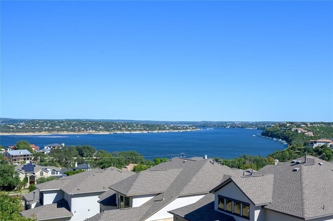 19408 Summit Glory Trl in Briarcliff, TX - Building Photo - Building Photo