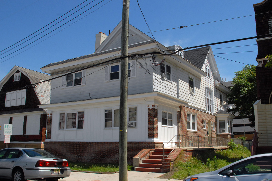 5 S Chelsea Ave in Atlantic City, NJ - Building Photo