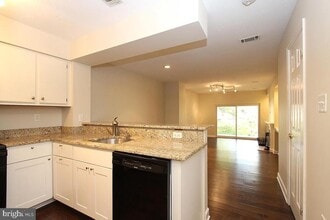 18112 Windsor Hill Dr in Olney, MD - Building Photo - Building Photo