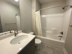 140 Jennings Ave-Unit -304 in Knoxville, TN - Building Photo - Building Photo