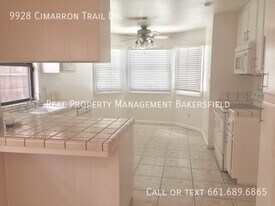 9928 Cimarron Trails Dr in Bakersfield, CA - Building Photo