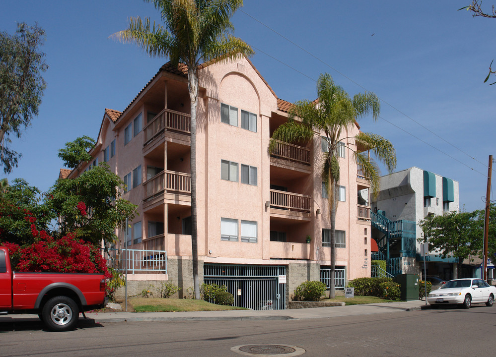 Third Avenue Townhouse in San Diego, CA - Building Photo