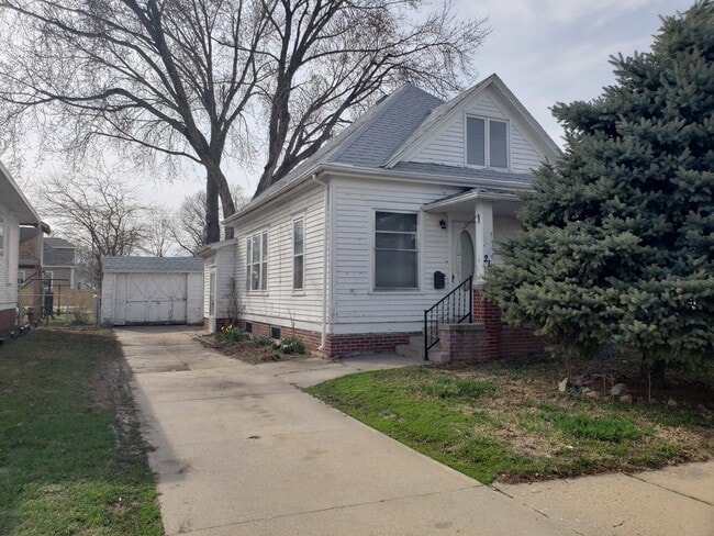 210 S 8th St in Norfolk, NE - Building Photo - Building Photo