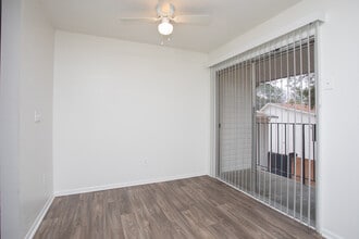 Pineview Apartments in Morrow, GA - Building Photo - Interior Photo