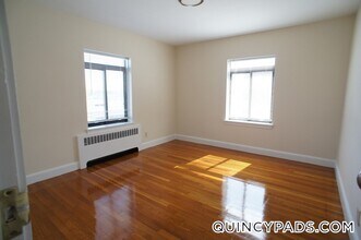 425 Newport Ave in Quincy, MA - Foto de edificio - Building Photo