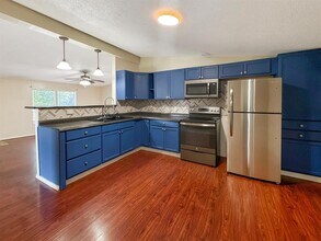 700 Co Rd 201 in Liberty Hill, TX - Building Photo - Building Photo