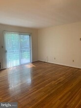 909 Cooks Ln in Baltimore, MD - Building Photo - Building Photo