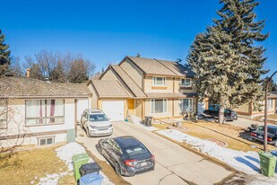 Canyon Meadows in Calgary, AB - Building Photo