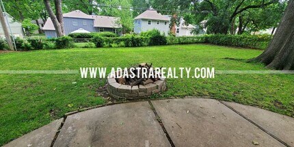 9709 Eby St in Overland Park, KS - Building Photo - Building Photo