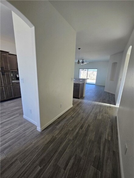 2561 N Ridge Ave in Bullhead City, AZ - Building Photo - Building Photo