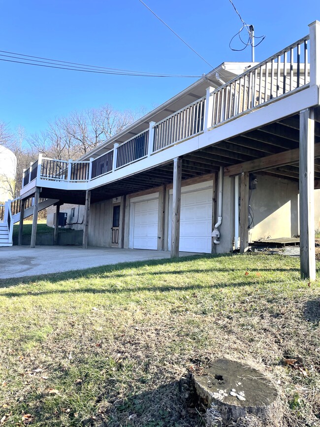 2027 Reservoir Rd in Reading, PA - Building Photo - Building Photo