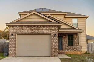 1060 Bretts Way in Cantonment, FL - Building Photo