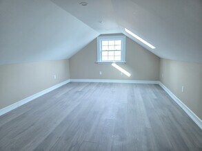 148 High St in Bristol, RI - Building Photo - Building Photo