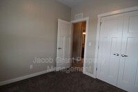 650 Ruby Cir photo'