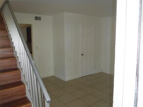 4100 NW 16th Ave in Oakland Park, FL - Building Photo - Building Photo