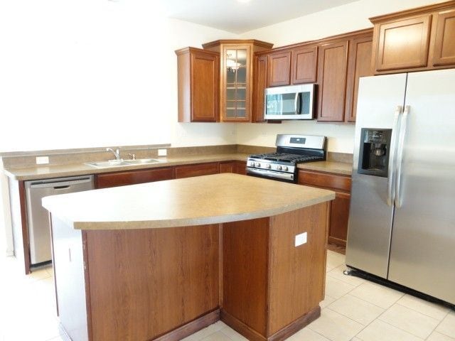 490 Grosvenor Ln in Aurora, IL - Building Photo - Building Photo
