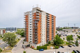 1313 Chomedey Boul in Laval, QC - Building Photo