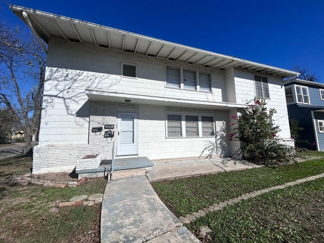 155 Alexander Hamilton Dr in San Antonio, TX - Building Photo - Building Photo