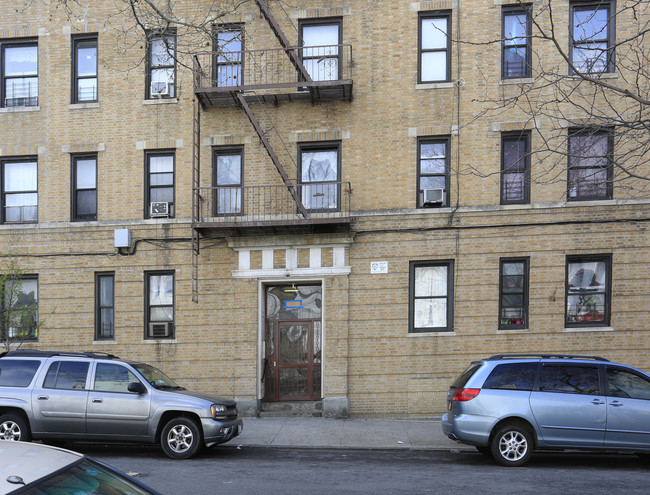 664 E 189th St in Bronx, NY - Building Photo - Building Photo