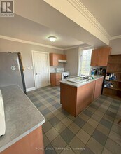 982 Rideau Rd in Ottawa, ON - Building Photo - Building Photo
