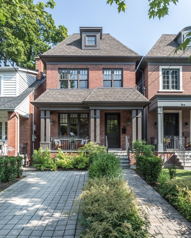 property at 164 Sheldrake Blvd