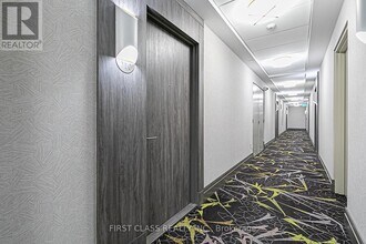 10-210 Gatineau Dr in Vaughan, ON - Building Photo - Building Photo