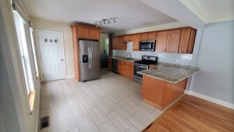 102 Depot St, Unit 1 in Fitchburg, MA - Building Photo