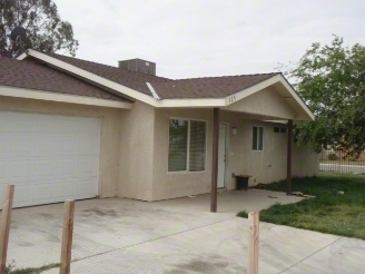 725 S Haley St in Bakersfield, CA - Building Photo