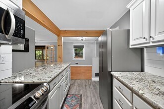 1285 Willivee Dr in Decatur, GA - Building Photo - Building Photo