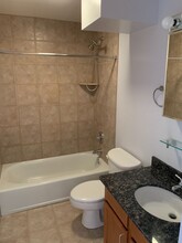 643 W Barry Ave in Chicago, IL - Building Photo - Building Photo