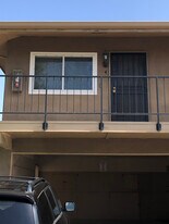 1006 W Calle del Sol, Unit 4 in Azusa, CA - Building Photo