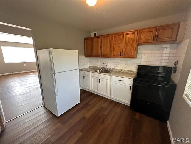 13 Bruce Dr in Florissant, MO - Building Photo - Building Photo