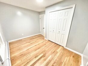 22 Clinton St in Mansfield, MA - Building Photo - Building Photo