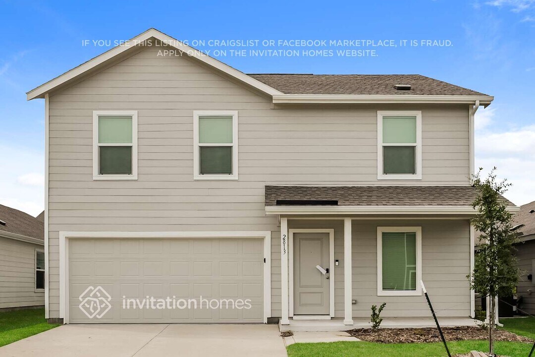 2813 Tennessee Walker Wy in Heartland, TX - Building Photo