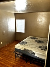 16225 S Caress Ave, Unit 16225 South Caress avenue in Compton, CA - Foto de edificio - Building Photo