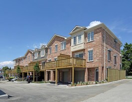 Braeburn Lane in Toronto, ON - Building Photo