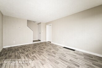 624 Sara Ln in Verona, PA - Building Photo - Building Photo