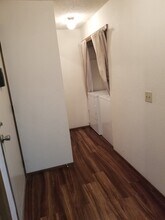 14636 NE 45th St, Unit C-16 in Bellevue, WA - Building Photo - Building Photo