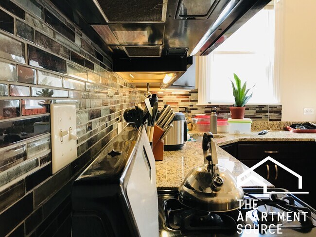 1622 N Fairfield Ave in Chicago, IL - Building Photo - Building Photo