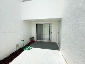 5130 Elmhurst Rd in West Palm Beach, FL - Building Photo - Building Photo