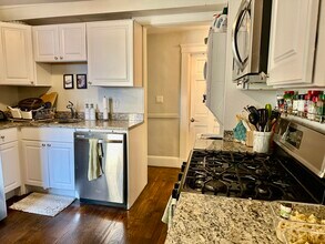 294 Windsor St in Cambridge, MA - Foto de edificio - Building Photo