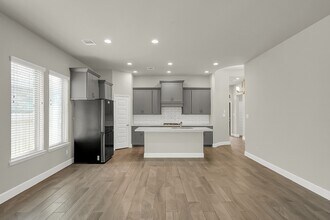 328 Rise Ln in Montgomery, TX - Building Photo - Building Photo