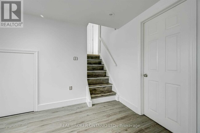 5 Caldwell Crescent in Brampton, ON - Building Photo - Building Photo