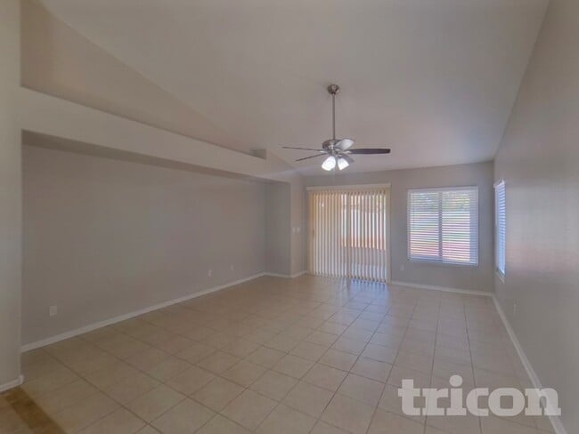 1514 W Lynne Ln in Phoenix, AZ - Building Photo - Building Photo