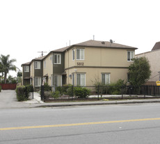 5812 Tujunga Ave Apartments