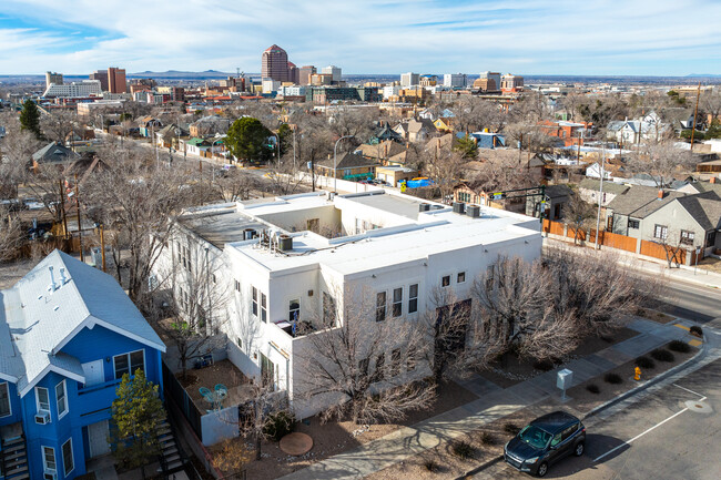 401 High St SE in Albuquerque, NM - Building Photo - Building Photo