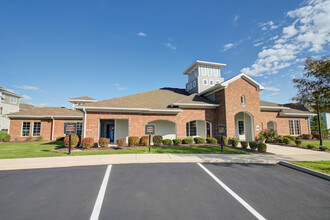 OAK CROSSING in Fort Wayne, IN - Building Photo - Building Photo